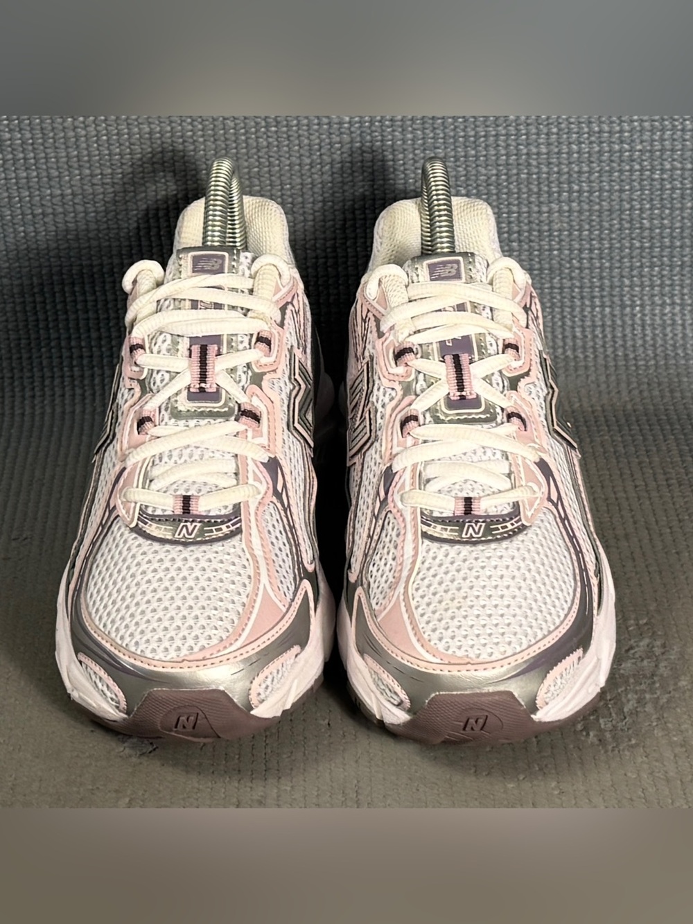 New Balance 740 Athletic Casual Shoes Women’s Size 6 - Picture 3 of 9